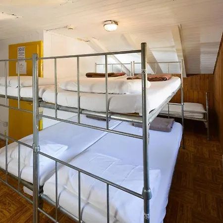 Хостел The Matterhorn *